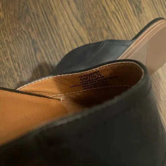 Lucky Brand Women's Black Leather Mules - Picture 3 of 5